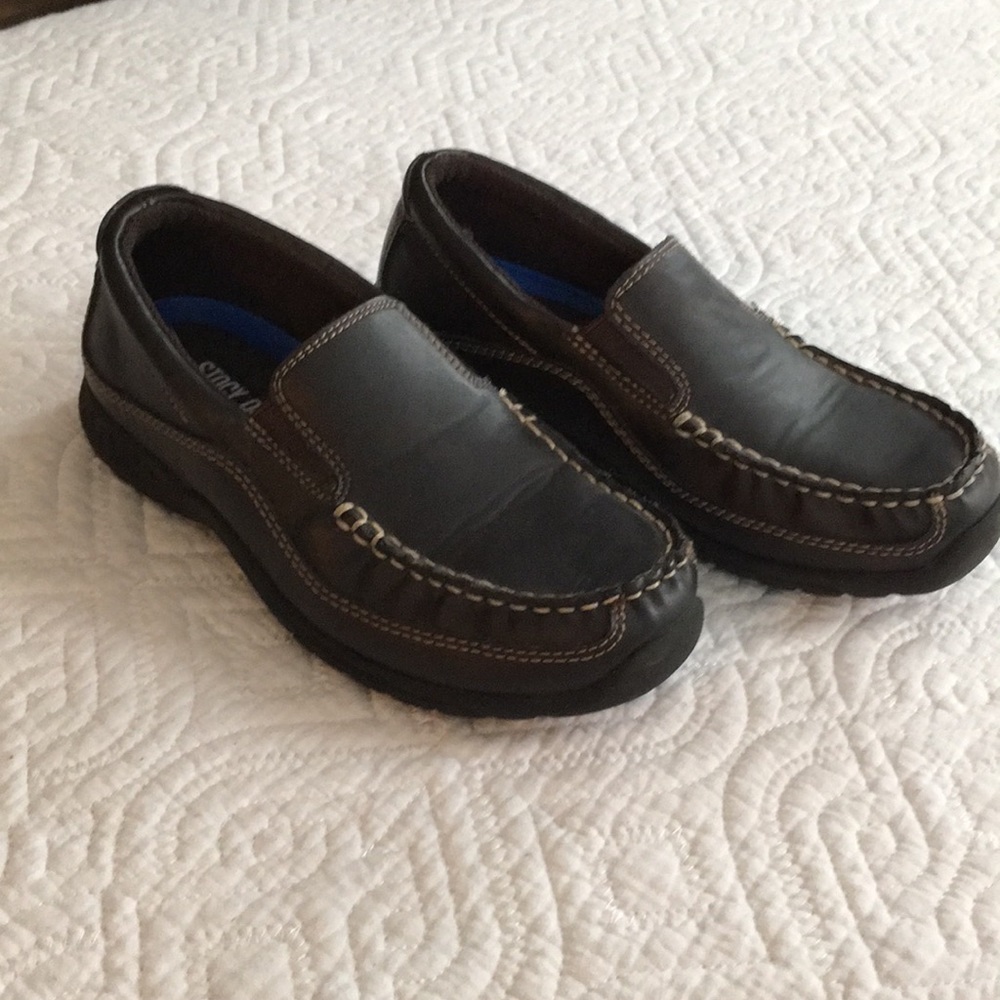 Boys “Porter” uniform slip on loafers